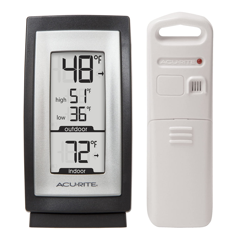 AcuRite front display showing indoor and outdoor temps for quick reading
