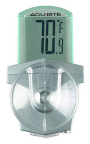 AcuRite front display showing large digits and quick outdoor reading benefit