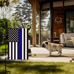Akeydeco anti-wind clip detail illustrating secure flag fastening in wind