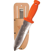 A.M. Leonard front blade view showing durable stainless steel and versatility