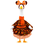 Aymolas front view of goose outfit showing warm fall look and curb appeal