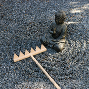 BangBangDa front view of full-size zen rake showing wide head and natural wood for effective patterning