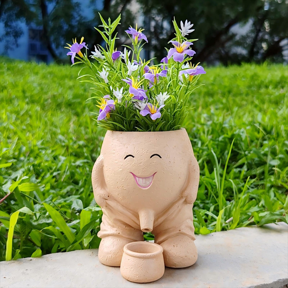 CRENGYBL face planter front view showing cheerful smile and decor appeal