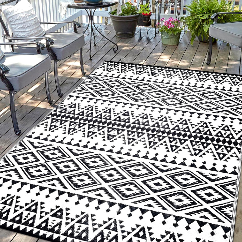 DiiKoo rug front pattern showing boho design and durable waterproof benefit