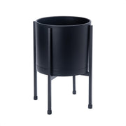 D'vine Dev planter front view showing sleek black silhouette and modern appeal
