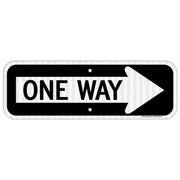 Faittoo front view of one way sign showing clear arrow and letters for quick guidance