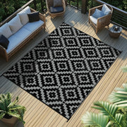 Favoyard front view of black and grey outdoor rug showing pattern and durability benefits