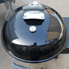 GLOWYE stem probe length demonstrating correct reach into grill cavity