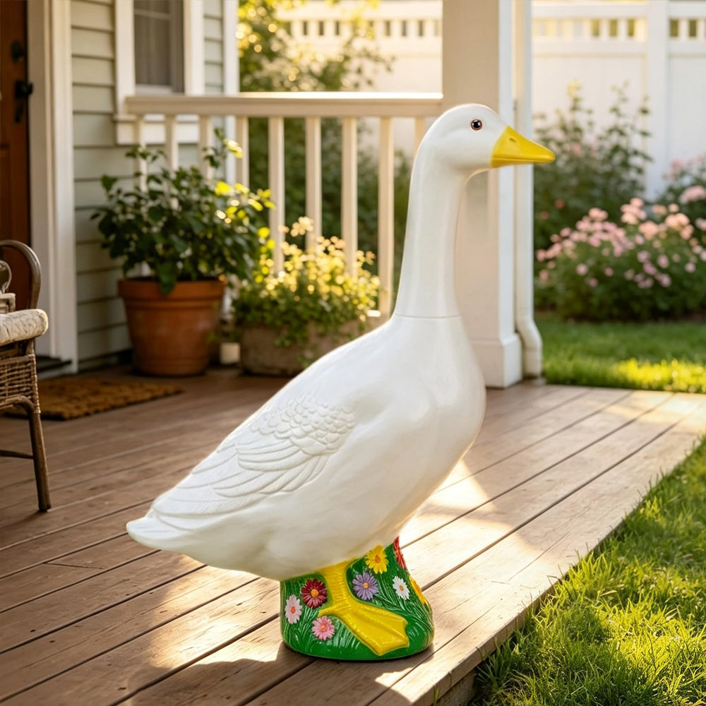 Hofriyo front view goose showing lifelike pose and curb appeal