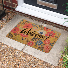 IZUS close-up of faux coir texture highlighting realistic look and durability