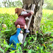 JARPSIRY gnome front view showing cheerful expression and weather-ready finish