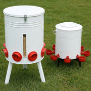 KOL feeder front view showing capacity and sturdy build benefit