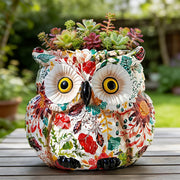 LovTocTic owl planter front view showing red finish and cheerful look