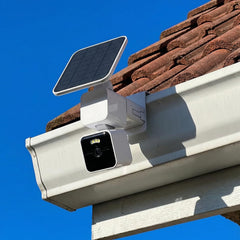 Mamerry gutter mount with Wyze Solar Cam Pan attached showing stable alignment