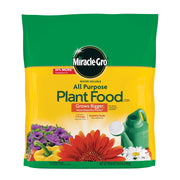 Miracle-Gro front packaging showing 5.5 lb bag and clear benefit