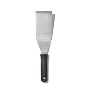 OXO Good Grips turner front view shows durable stainless head and handle benefit: strong lifting