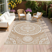 Pauwer front view showing paisley pattern and durable finish