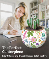 PieceRelax inner cup with drainage holes demonstrating clean watering