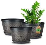 Quarut front view of three 10 inch pots showing modern style and convenience