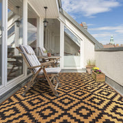 SAND MINE front view of 4x6 rug showing lattice pattern and durable finish