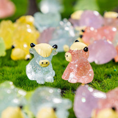 Teenzee front packaging showing 80 mini yak figurines for easy use