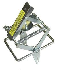 Wire Tek close-up of scissor mechanism illustrating heavy-gauge steel durability