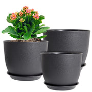 wsmksz front view of three black planters showing sleek design and easy styling
