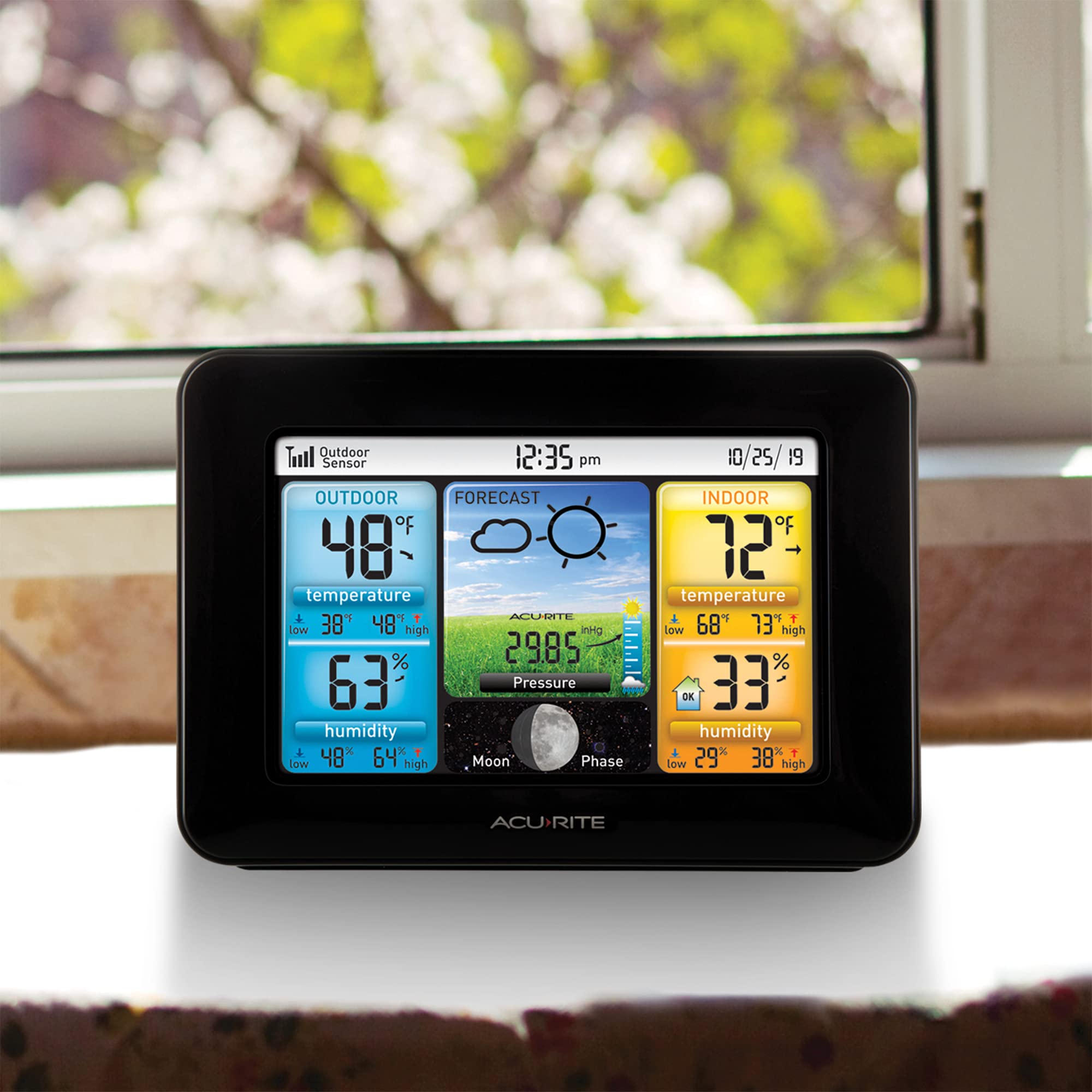 AcuRite display side profile plugged in with adjustable backlight benefit