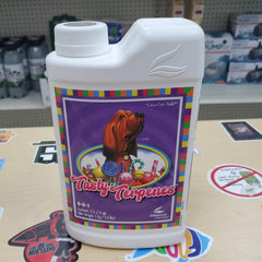 Advanced Nutrients bottle front view showing label and easy dosing benefit