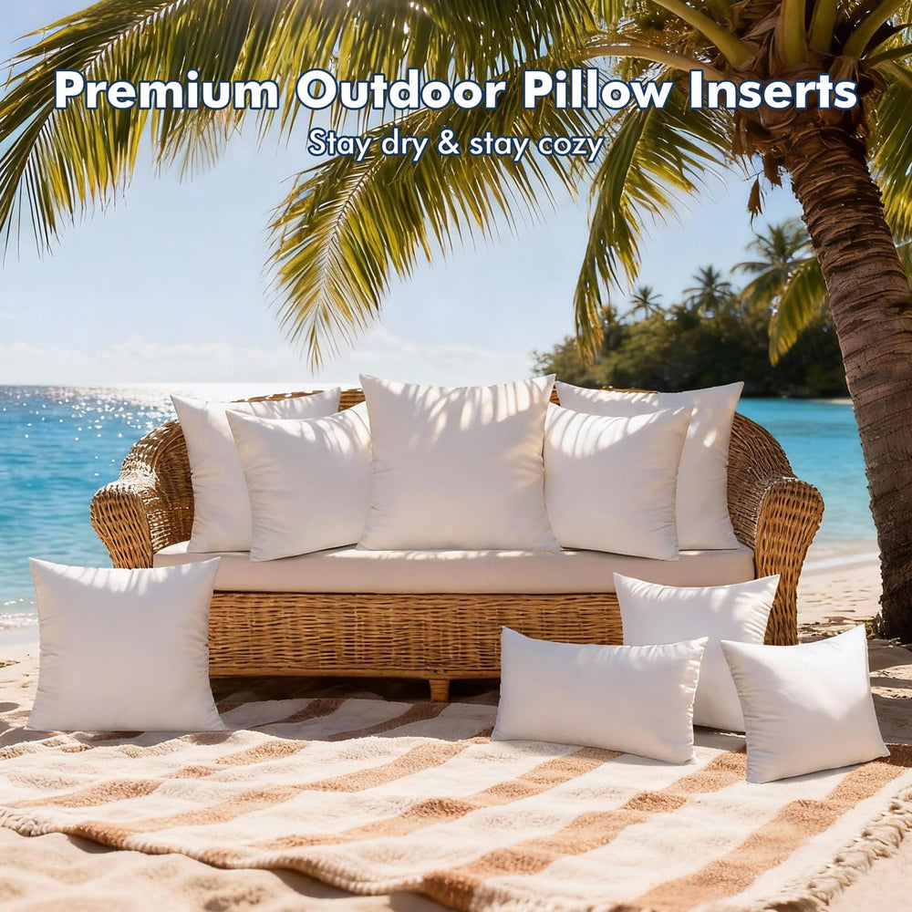 CASAJOY water splash demo on pillow surface indicating moisture resistance