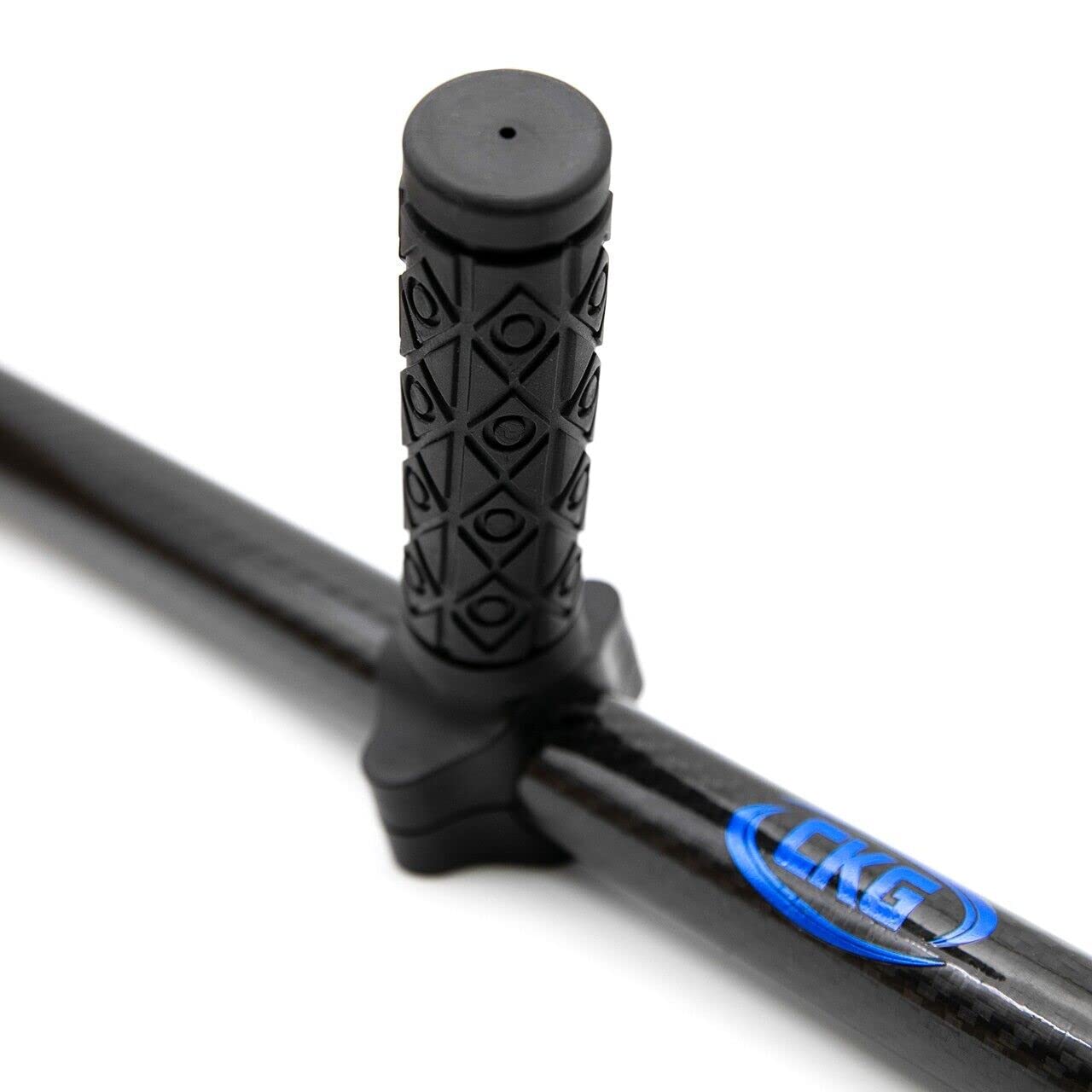 CKG pull handle close texture showing non-slip surface for secure grip