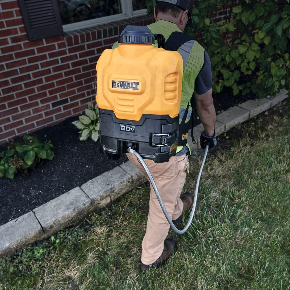 DEWALT harness close-up with padded straps reduces fatigue on long jobs