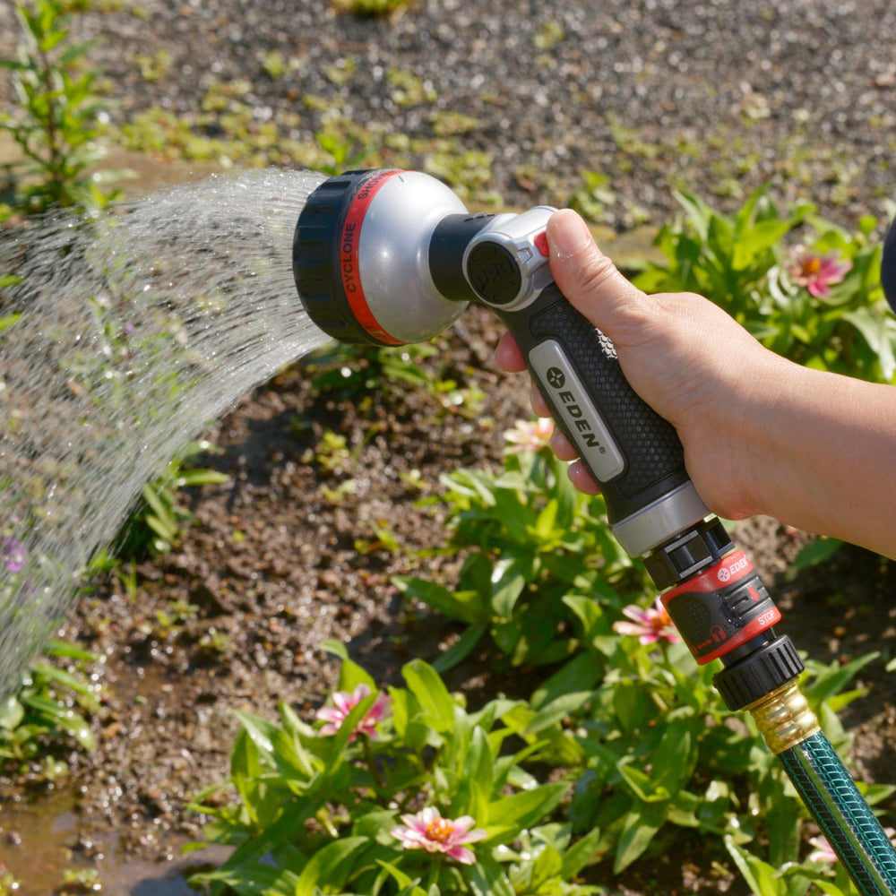 Eden nozzle swivel connection preventing hose kinks and improving durability