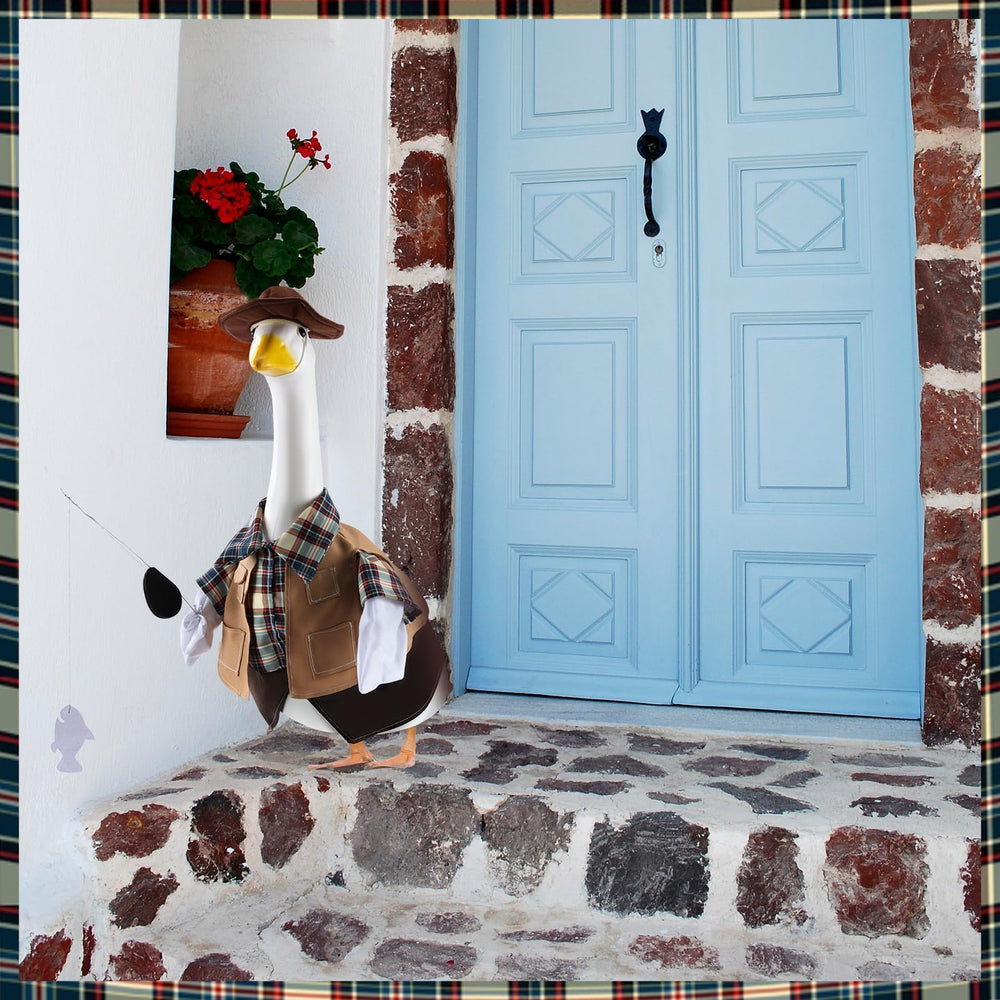 EKOREST brown hat detail showing shape and charming farmhouse look