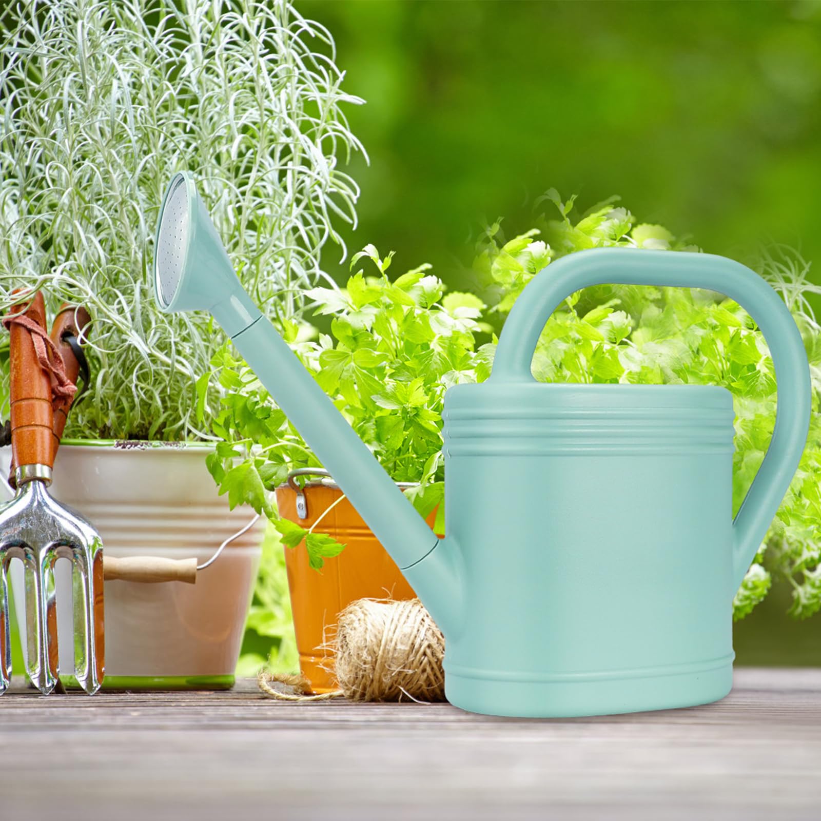 gegemaoyi size comparison beside a pot showing one-gallon capacity and easy portability