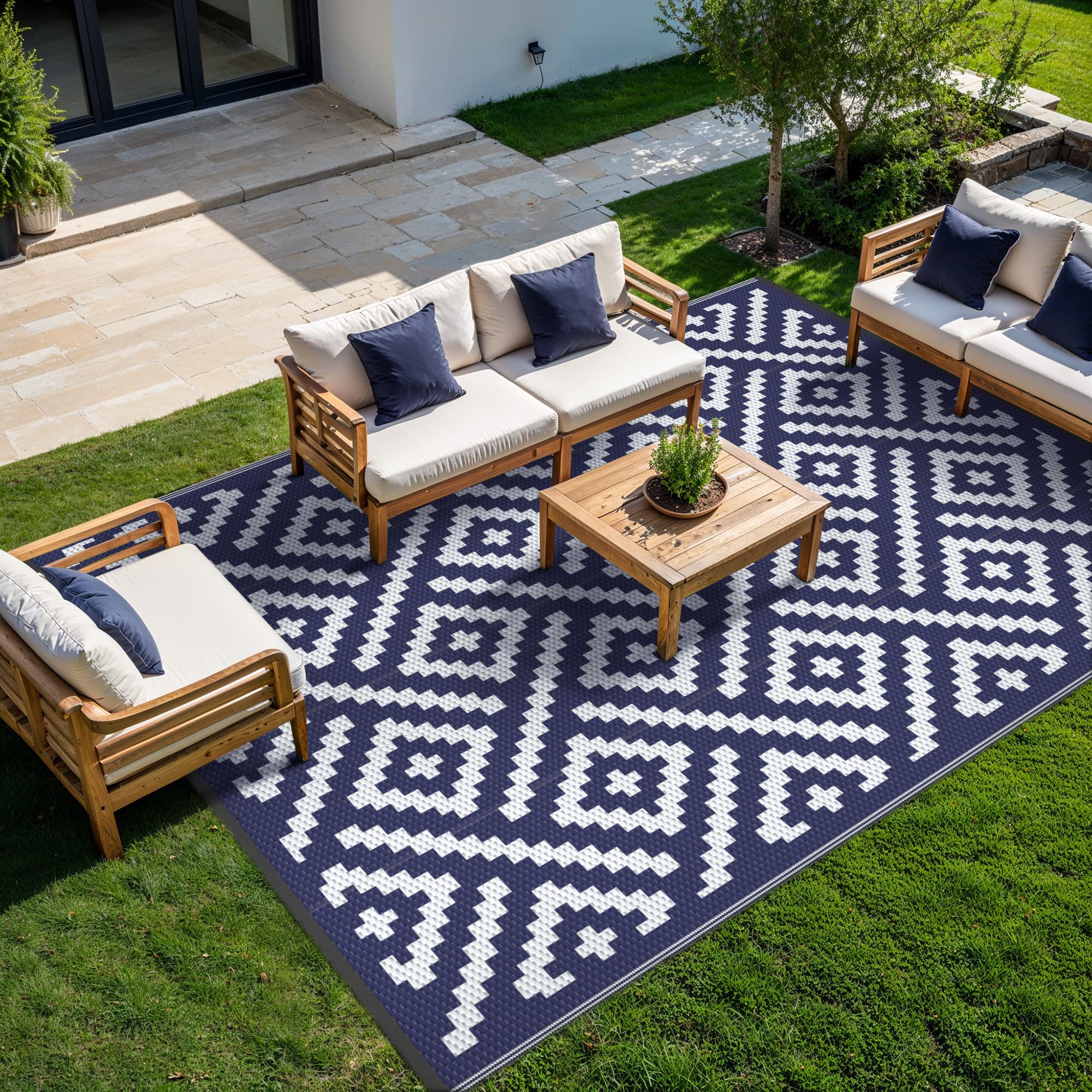 GENIMO close-up of woven pattern highlighting durable texture and comfort