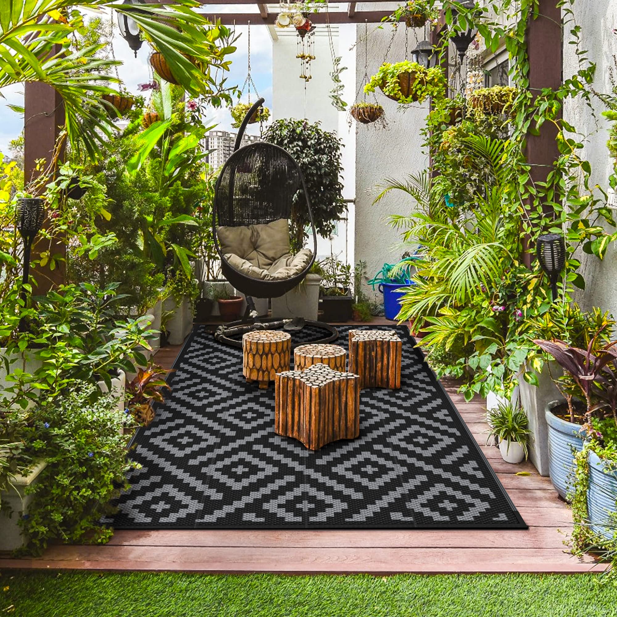 GENIMO reversible rug patterns displayed side-by-side for longevity