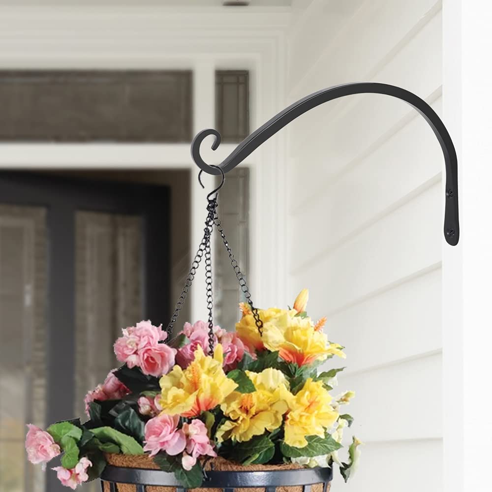 Gtongoko lifestyle garden display with lights and baskets illustrating versatile use