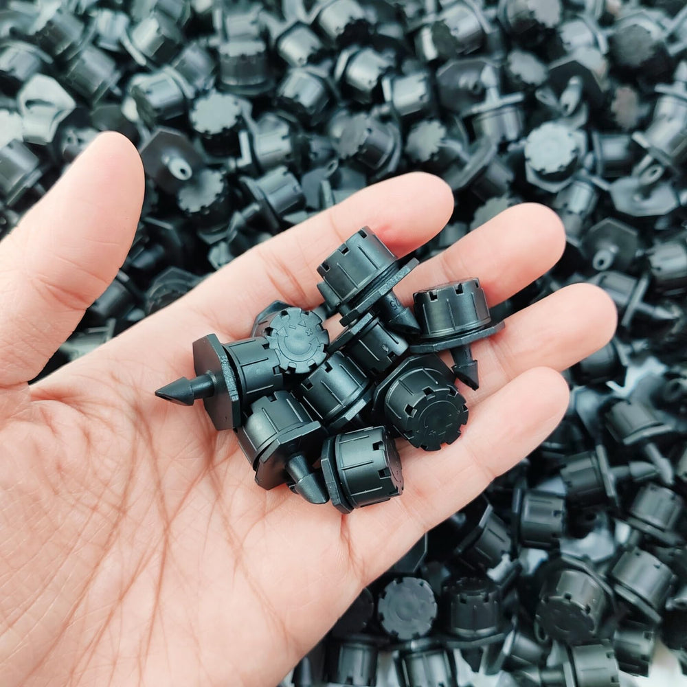 GXXMEI dripper installed on 4mm tubing proving secure connection benefit