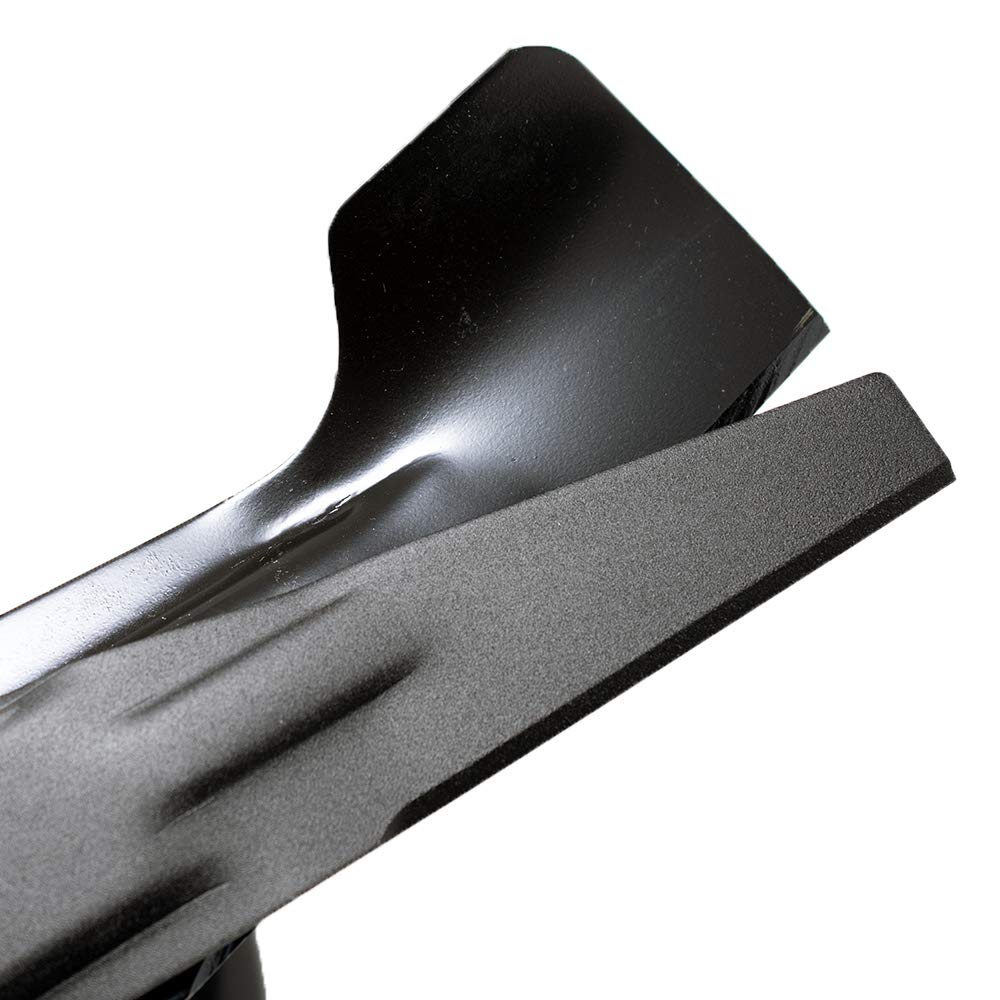 Detailed view of Honda upper and lower blades 72531-VH7-000 and 72511-VH7-000 showing precise cutting edges