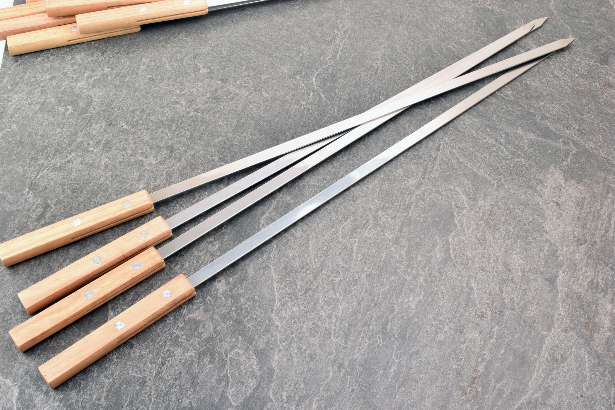 HONSHEN all 12 skewers laid out highlighting quantity and durability