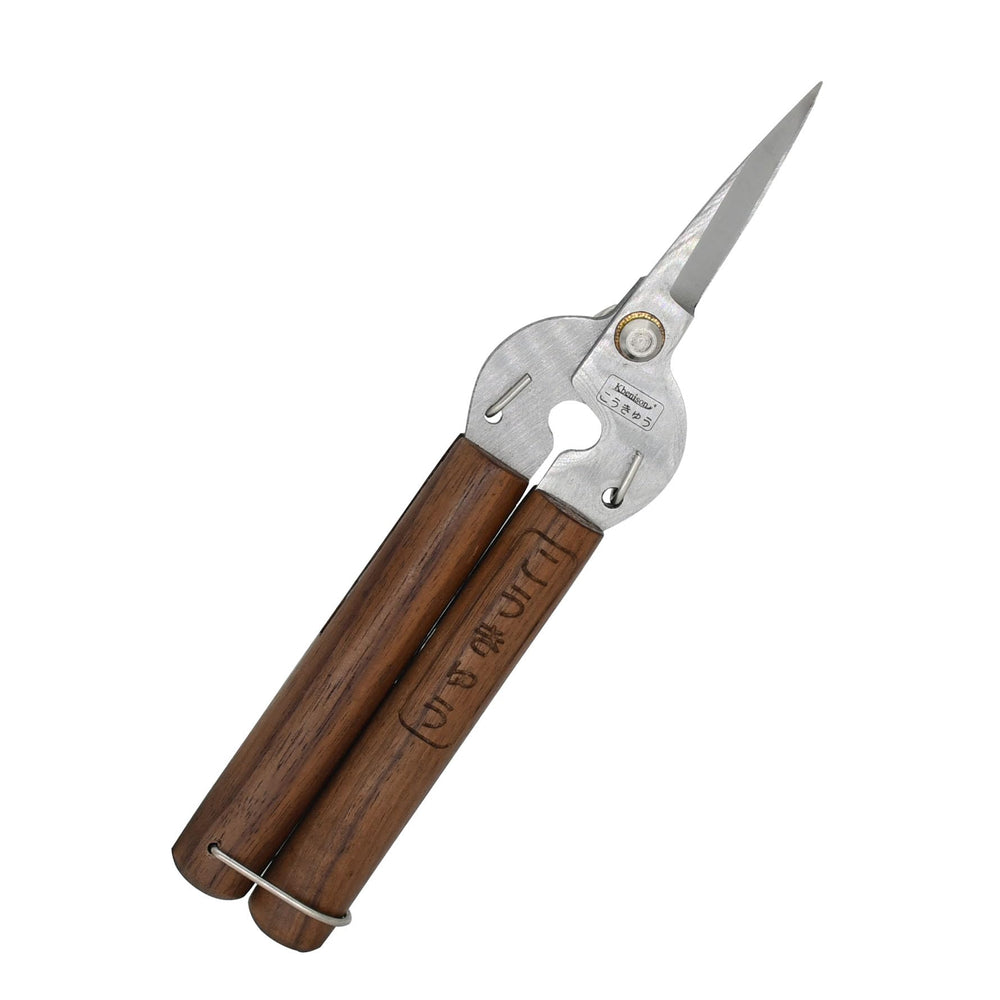Kbenison front view of pruning shears showing compact design and secure latch benefit