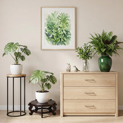 KongTiva stand holding a vase to showcase display effect and elevated visibility
