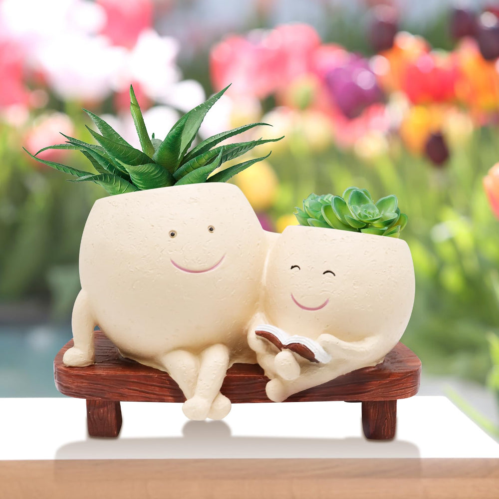 LAUGOKOBE planter staged on balcony illustrating outdoor use