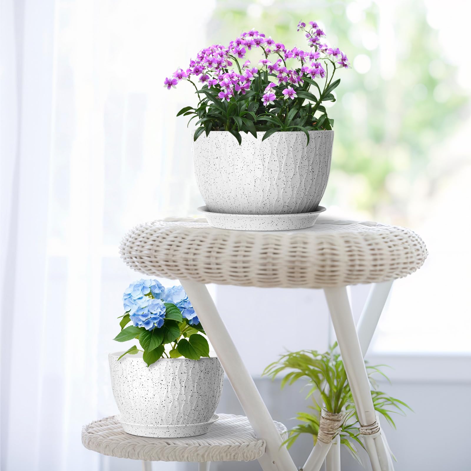 Meowell person lifting pot showing lightweight design and easy repositioning