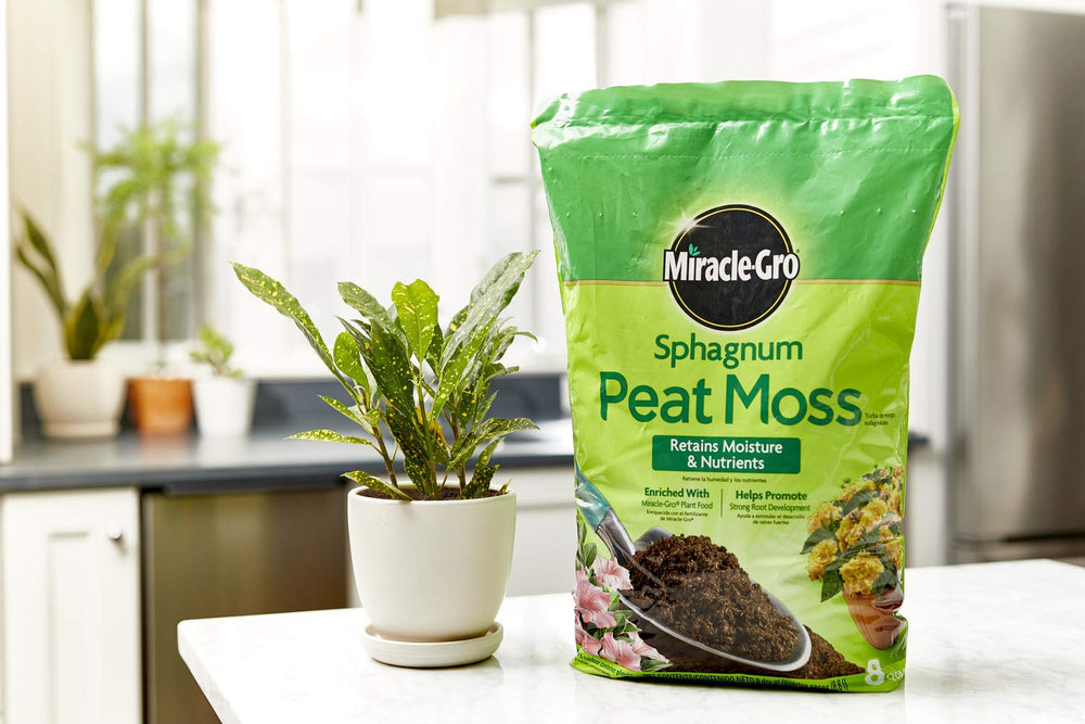 Miracle-Gro close-up of peat moss texture demonstrating moisture retention