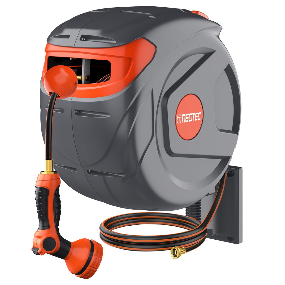 NEOTEC front-mounted reel showing compact, tidy outdoor storage benefit