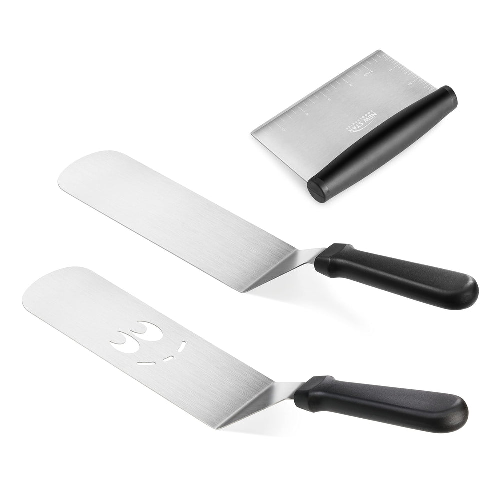 New Star Foodservice close-up of slotted turner blade, drains excess oil cleanly