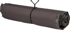 Nite Ize bent wire core demonstration showing shape retention benefit