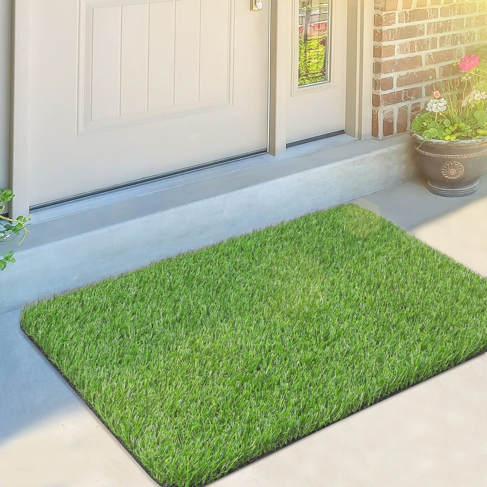 OLanto front view at doorway showing welcoming green mat benefit: decorative entrance